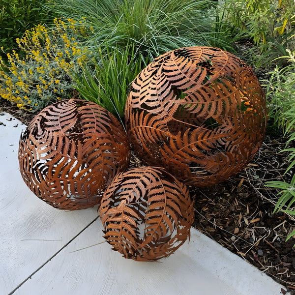 Set of 2 Small Rustic Decorative Garden Fern Design Ball- 25cm