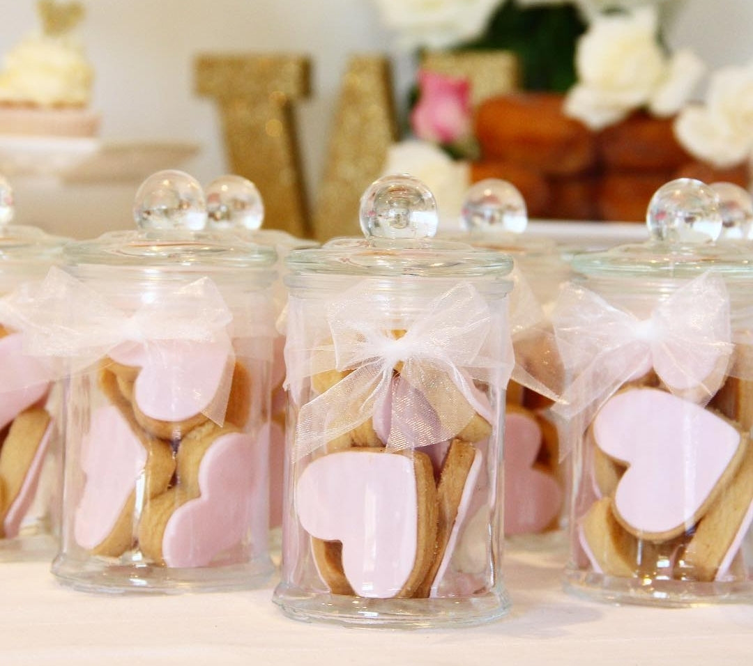 Clear Round DIY Glass Apothecary Jars with Lid Favours Gifts Bomboniere wedding baptism christening candle making macaroons candy lolly empty Small Glass Jars Candle Wedding Favour Bomboniere Lolly Dessert Jar 150ml WAX